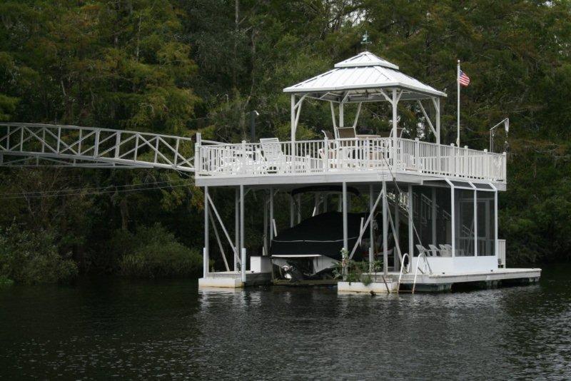 Suwannee Dock